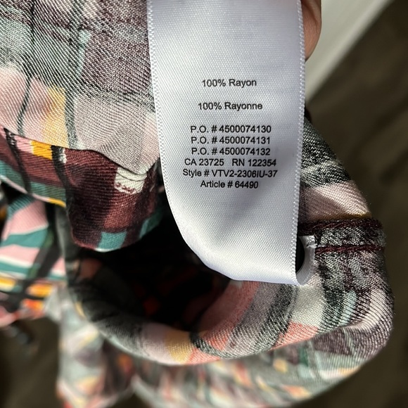 Aritzia Sunday Best Multicolour Button Down Blouse size Small - Picture 5 of 5